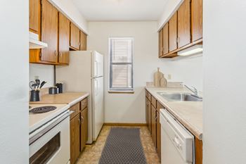 Fully-equipped kitchen